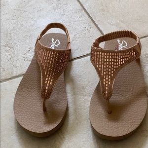 Sketchers memory foam sandals